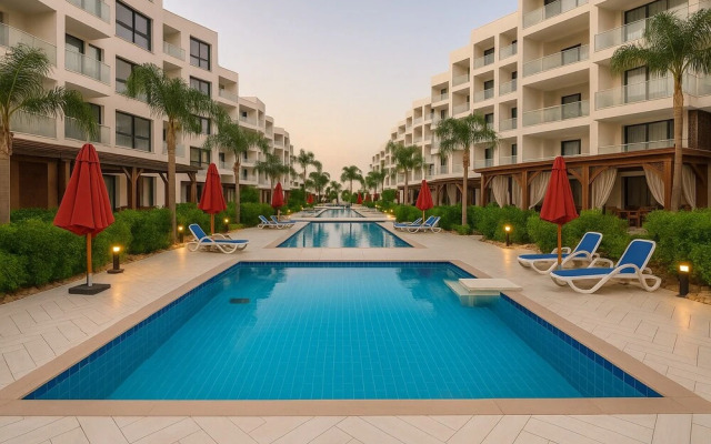 Life is Better by the Sea Porto Said