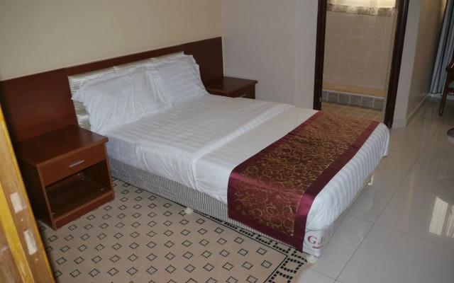 Rosaline Suites Hotel