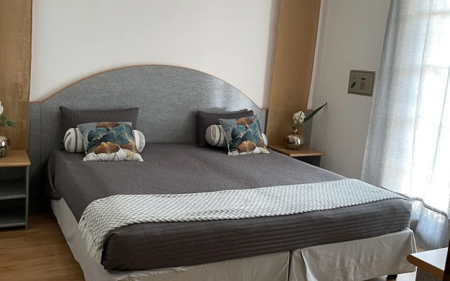 Alexandra Stay Residence