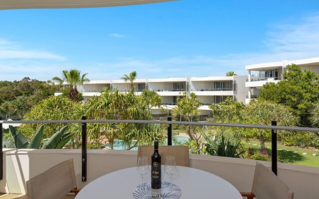 Cotton Beach Apartment 35 - Pool Views