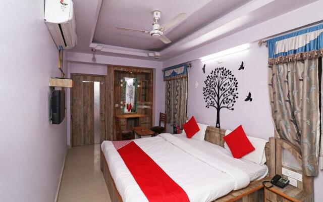 Oyo 2687 Hotel Aradhana