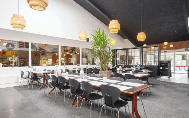 10 Person Holiday Home on a Holiday Park