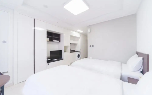 The Venezia Suite Hotel