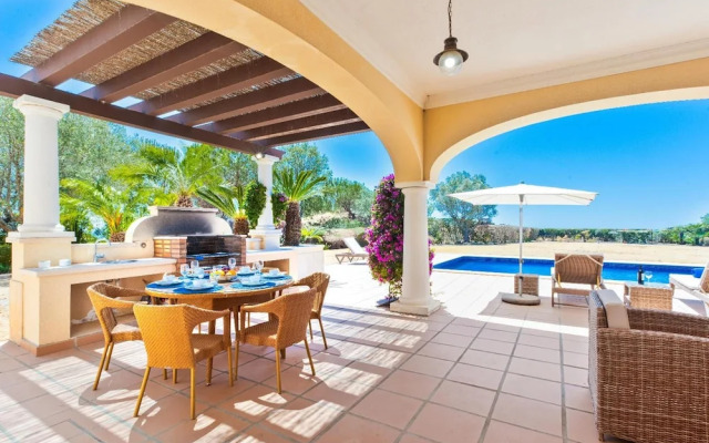 Villa Monte Rei Golf