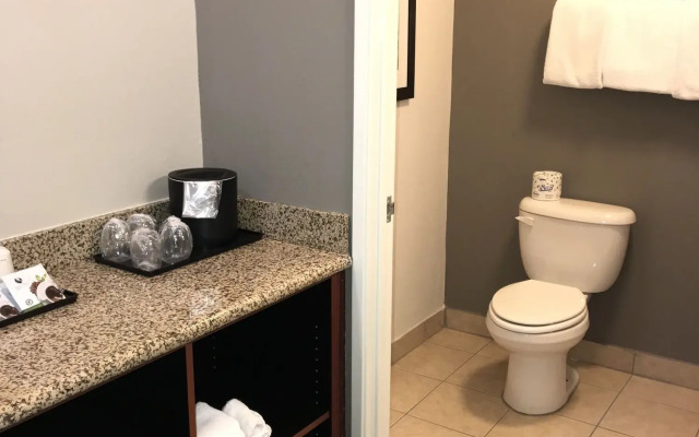 Courtyard by Marriott McAllen Airport