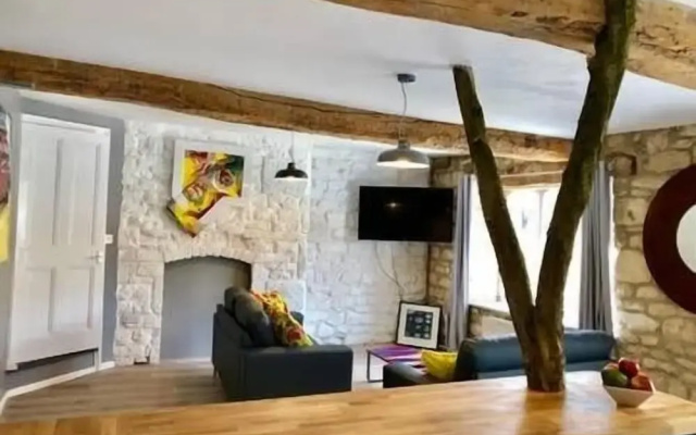 Old Fleece Apartments