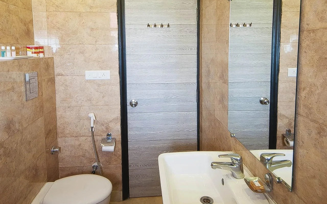 Hotel Pitrashish Premium