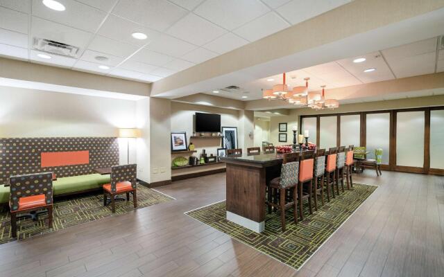 Hampton Inn Huntington University Area