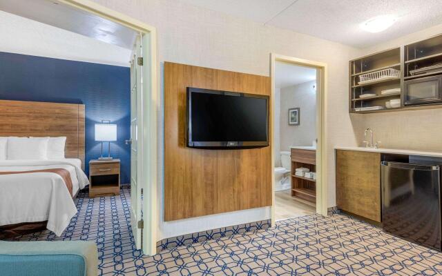 Quality Suites Whitby