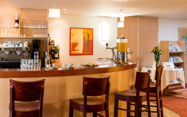 Brit Hotel Rennes Cesson - Le Floréal