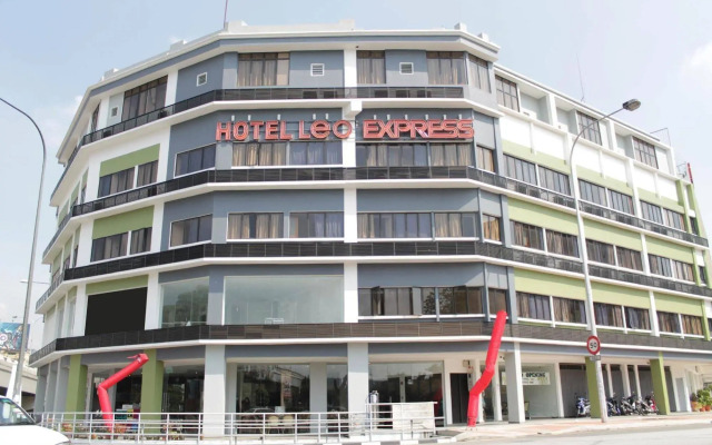 Leo Express Hotel