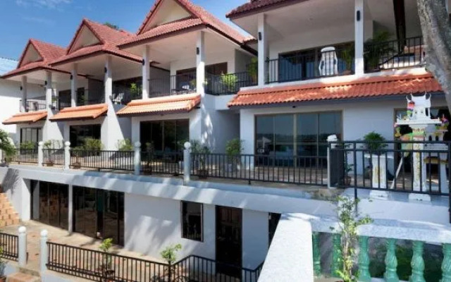 Two Chefs Inn Guesthouse