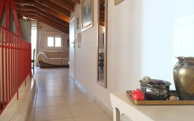 New independent loft, 360⁰ view, 5' beach/center