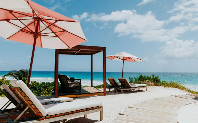 Pink Sands Resort