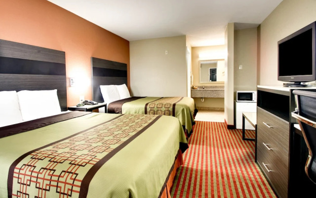 Key West Inn - Millbrook