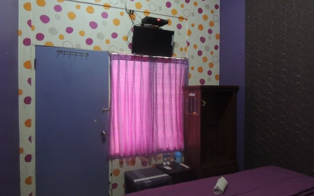 Ungu Nasional 2 Hotel