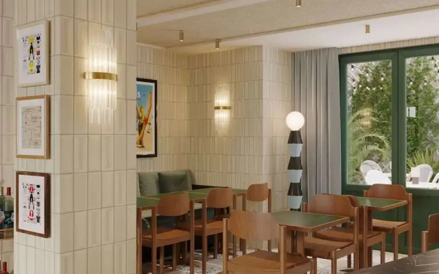 Mercure Paris Butte Montmartre Basilique