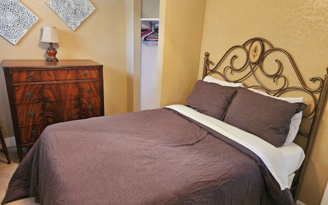 Paradise Cove at Lemon Bay