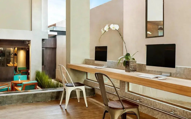 ibis Bali Legian Street