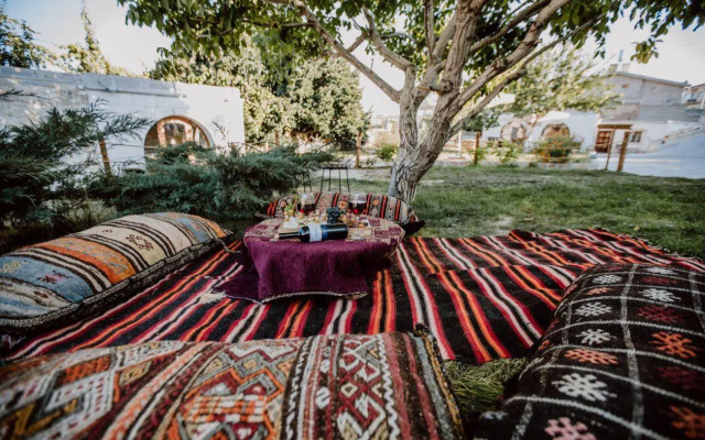 Ortahisar Cave Hotel