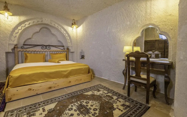 Helen Cave Suites