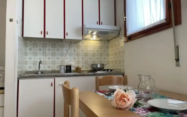 Comfy Apartment With Terrace by Beahostrentals