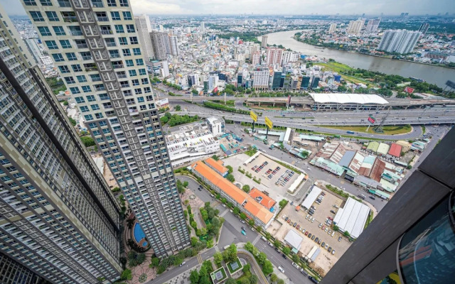 REPUBLIC PLAZA Centre Point