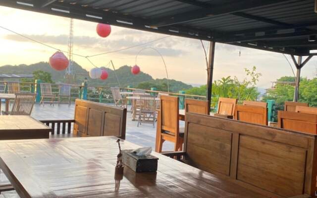 Pesona Restaurant and Room