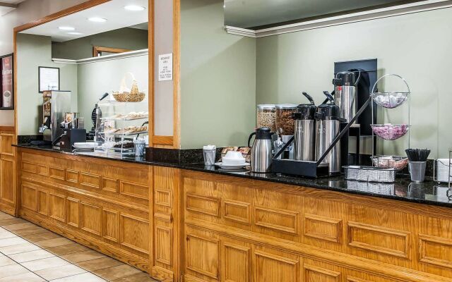 FairBridge Inn & Suites Fort Wayne