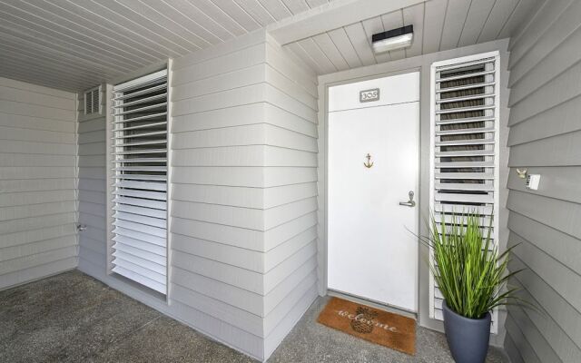 Harbor Villa Club 305