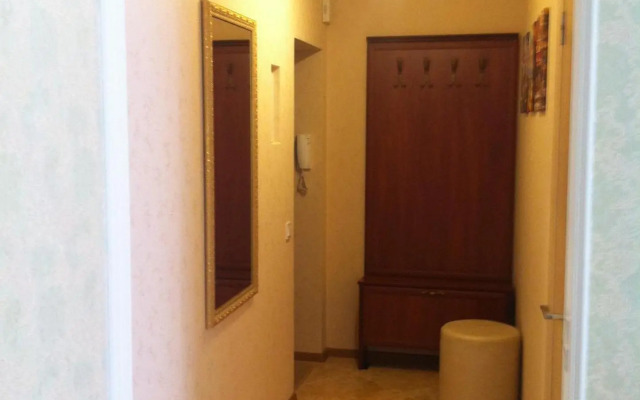 Красивая дизайнерская квартира возле метро Бот. сад