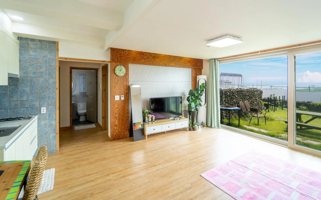 Seogwipo Geora Pension