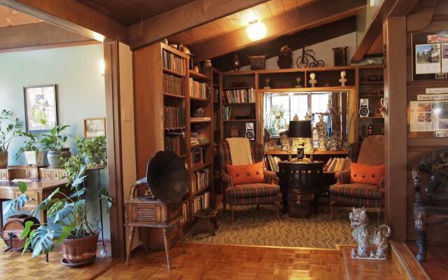 Strawberry Creek Inn Bed & Breakfast