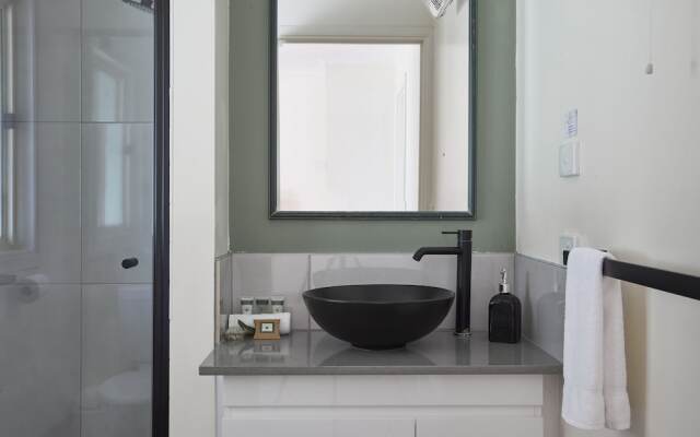 Mystery Bay Cottages