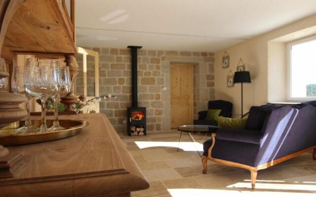 MAISON SAINT-JEURES, 5 PIèCES, 11 PERSONNES - FR-1-582-43