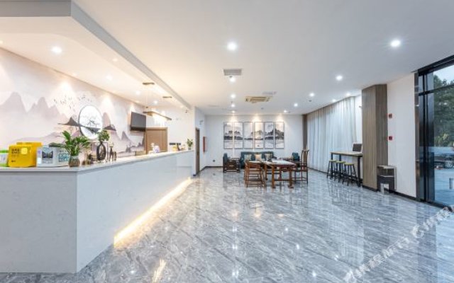Hanting Express Kunshan Huaqiao Lvdi Avenue