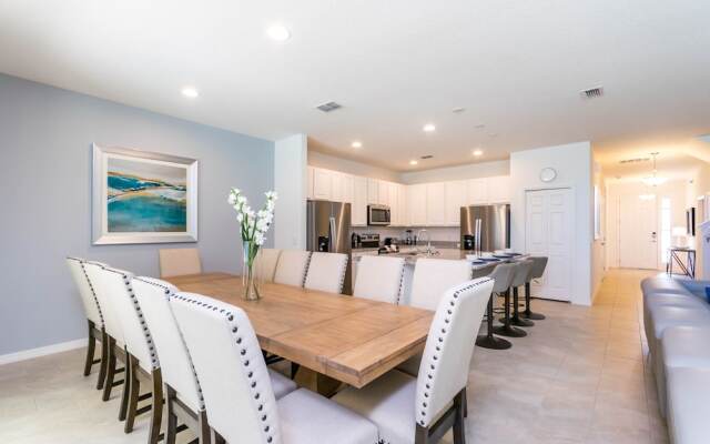 Solterra - 6108 Broad Oak Drive