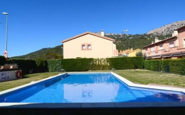 Casa con terraza cerca de las Islas Medas