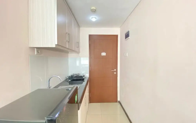 Simply Bright Studio Room at Gateway Pasteur Apartment