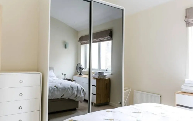 Lovely 1br Home, Located in Farringdon, 2 Guests