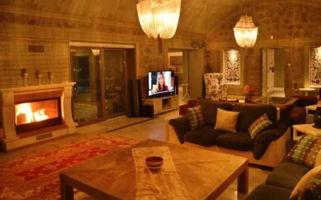 Important Group BD410 Luxury Villa in Ortakent