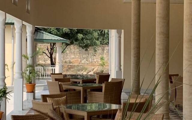 Hotel Sariska Manor
