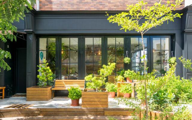 ReWood Guesthouse