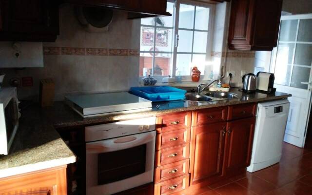 House With 3 Bedrooms In Ferrel With Wonderful City View Enclosed Garden And Wifi