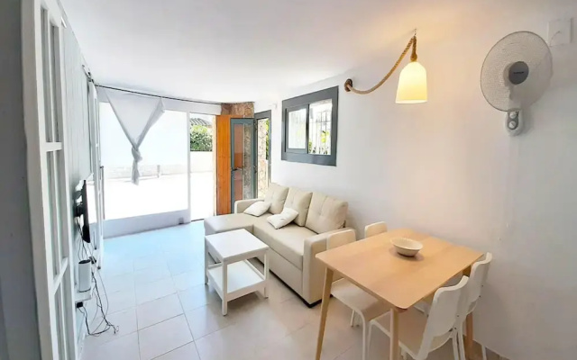 Apartment for 5 People in Costa Brava