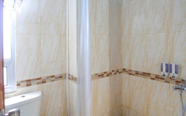 Airy Cihaurgeulis Surapati 235 Bandung
