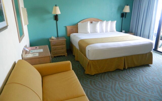 Tropical Winds Oceanfront Hotel