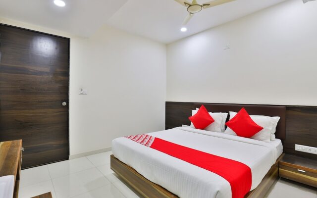 Hotel Crystal By OYO Rooms