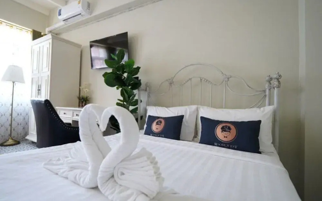 2499 Heritage Hotel Chinatown By RoomQuest