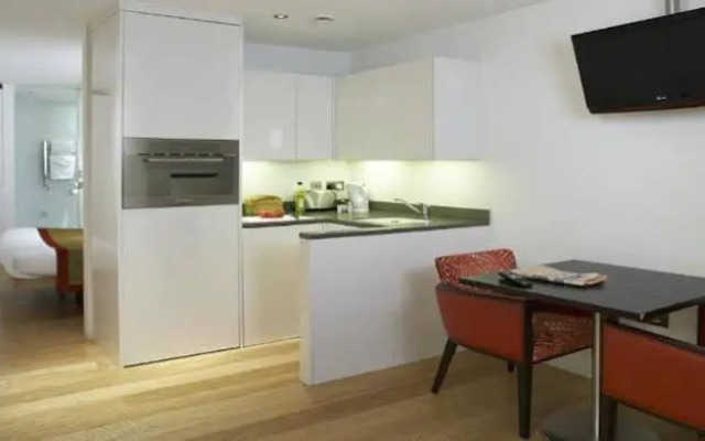 Tower Bridge London Apartments